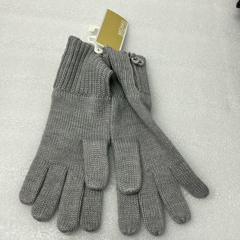 Michael Kors winter gloves